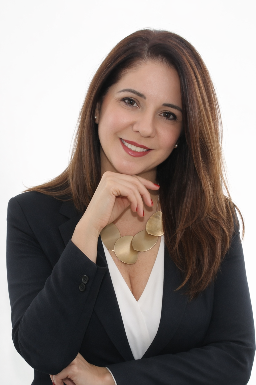Portrait of Cecile Umaña, executive advisor and coach